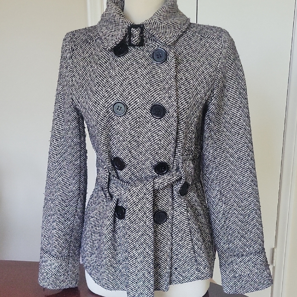 Yoki Monochrome Herringbone Trench Coat